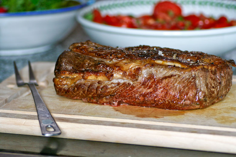 Name:  Roastbeef-am-Stück.jpg
Hits: 43
Gre:  96,4 KB